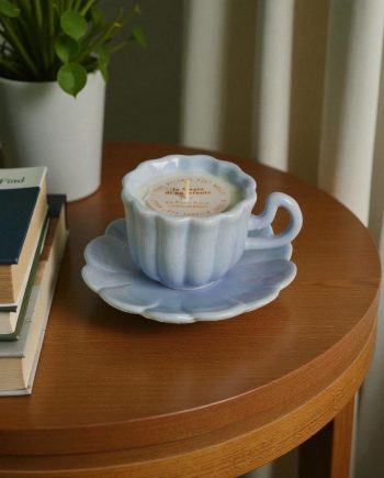 candela economica profumata in tazzina